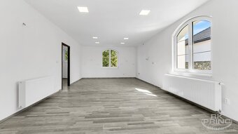 Rodinný dům 6+kk, na pozemku 1.044 m2, obec Měchenice, Praha - 9