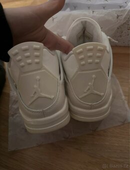Jordan 4 Gold metallic - 9