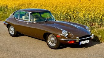 🏁 Jaguar E-Type Series 2 4.2 2+2 (1970) - 9