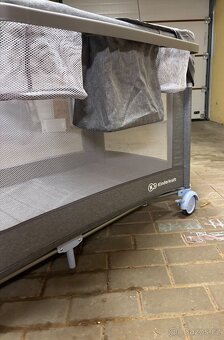 Cestovní postýlka - 9