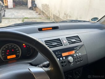 Suzuki Swift 1.3 68 kw 4x4 - 9
