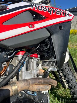 Husqvarna TE450 - 9