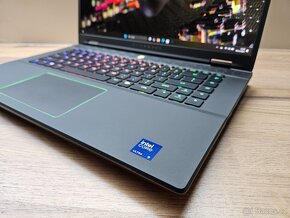 ALIENWARE M16 R2_240HZ 2K_U9-185H_32GB_1TB_RTX 4070 8GB - 9