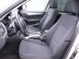 BMW X1 2,0 18i Sdrive Navi Xenon Pano (2011) - 9