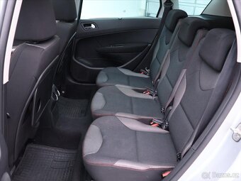Peugeot 308 1,6 HDi CZ Sportium 7-Míst (2012) - 9