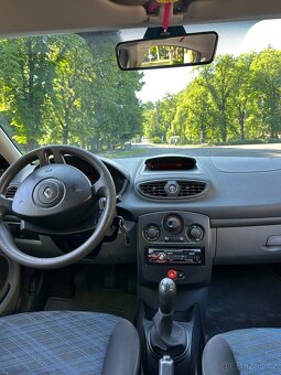 Renault clio - 9