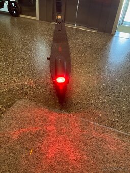 Elektrická koloběžka Ninebot by Segway E25E - 9