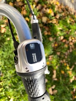 28" pánské cestovní kolo Schwinn s řazením Nexus 8 v náboji - 9