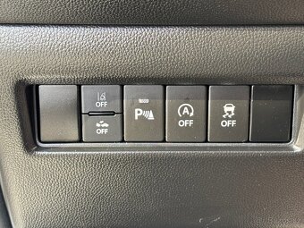 Suzuki Swift 1.2i 66KW Hybrid 2021 - 9