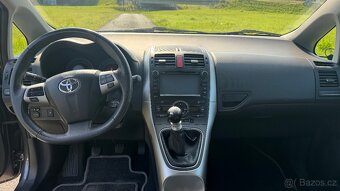 Toyota Auris - 9