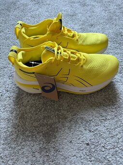 Běžecké boty Asics Gel Nimbus 26 žluté - 9