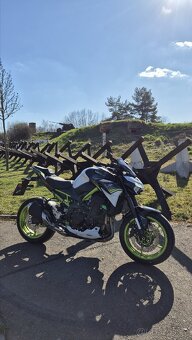 Kawasaki Z900 - 9
