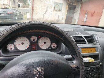 Peugeot 407 2.2 benzin STK nová na náhradní díly - 9