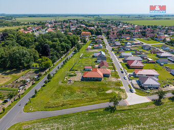 Prodej pozemku k bydlení v Křinci - 9