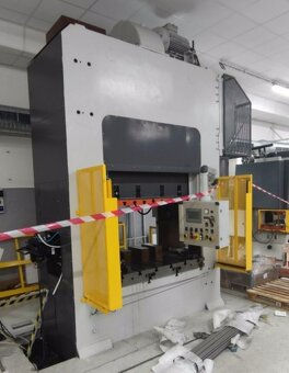 Klikový tažný lis LKT 250 D, generální oprava 2019 - 9