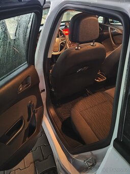 Opel Astra J 1.4 benzin - 9