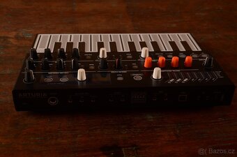 Arturia Microfreak + Decksaver - 9