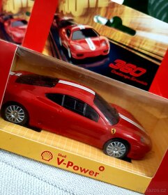 Ferrari edice Shell V-power.. NOVÉ - 9
