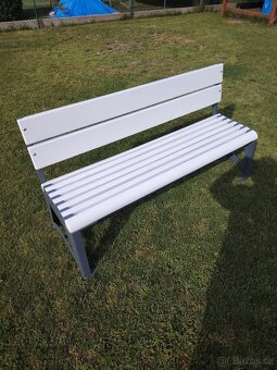 Zahradní lavička... - 9