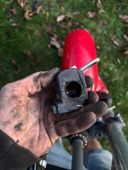 Podvozek na Honda VTR 1000F Firestorm - 9