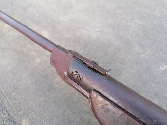 Predám vzduchovka Slavia 620 - 9