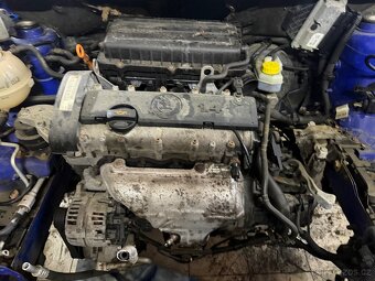 skoda Fabia 2 / Roomster dily barva 4590 a 9910 - 9