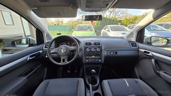 VOLKSWAGEN TOURAN 1.2TSI TRENDLINE 7MÍSTNÝ - 9