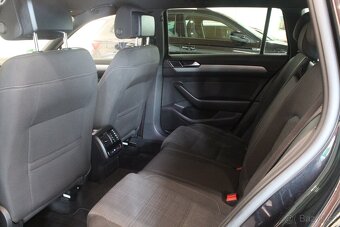 VW Passat 2.0TDI DSG 110kW 2020 | NAVI | DISPLAY | - 9