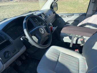 VW Transporter T5 9míst - 9