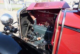 1930 Ford Model A Tudor - 9