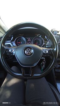 Volkswagen Touran - 9