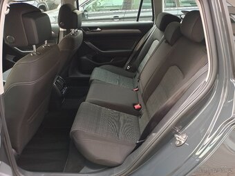 VW Passat B8 Variant 2.0TDI 110kW DSG ACC - záruka Autodraft - 9