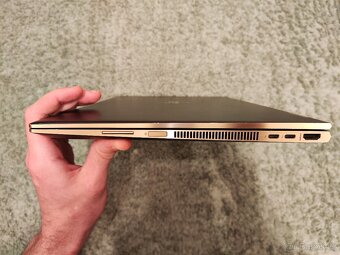[2v1 15.6"/4K dotyk] HP Spectre x360 CZ klávesnice - 9