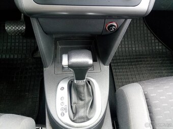 Prodám Volkswagen Touran 1,4 TSI, DSG, - 9