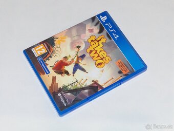 Playstation 4 Pro 1 TB - 9