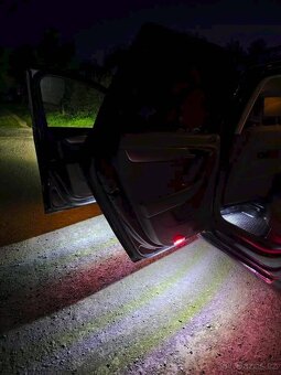 LED LAMPICKY SVETILKA DO DVERI - VAROVNI OSVETLENI - 9