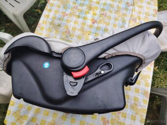 Prodám autosedačku "vajíčko" - 9