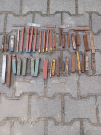 Prodám díly a nože na soustruh. - 9