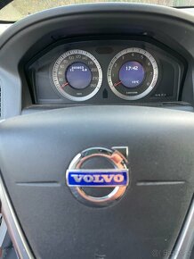 Prodám Volvo XC60 3,0 T6 AWD - 9