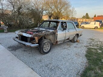 Fiat 130 3.2 V6 - 9