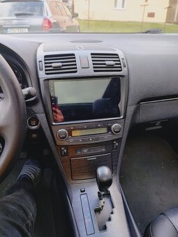 Toyota Avensis 2.2 d4d automat - 9