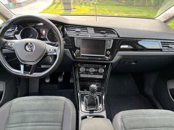 Volkswagen Touran 2.0 TDI 110 kW - Tažné - Navi - Full LED - 9