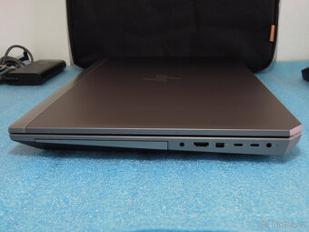 Herní HP ZBook G6 17.3" Intel 4.6Ghz 1.5TB SSD RTX4000 64GB - 9