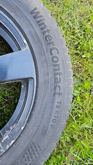Prodam kompletní zimní sadu kol 215/65R17 - 7Jx17 - 9