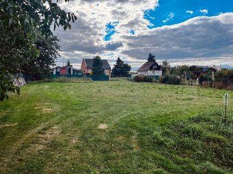 Prodej stavebního pozemku 1084 m² Hrdlořezy u Ml. Boleslavi - 9