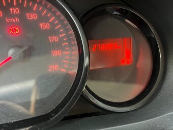 Dacia dokker 2019 1,6i 75 kw 2 místa - 9