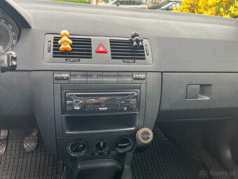 Škoda Fabia, 1,4 16V SPORT - 9
