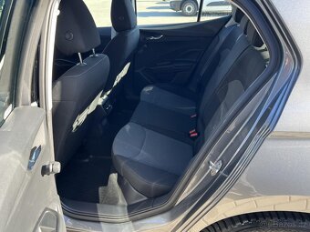 Škoda Fabia 1.0 TSI70AmbitionCarPlay, 72 tkm, cena s DPH - 9