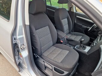 ŠKODA Octavia combi 2 1,6 TDI nafta 77 KW převodovka 5 stupň - 9