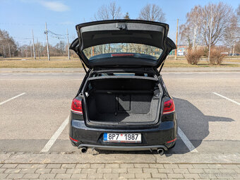 Volkswagen Golf, GTI 2.0 TSI 155 kW - manuál - 9